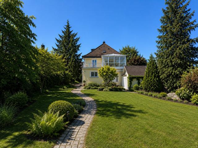 AIGNER Kaffeemühlenhaus mit traumhaftem Garten und außergewöhnlichem Entwicklungspotenzial