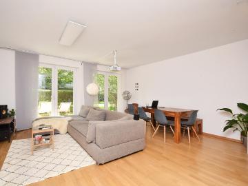 AIGNER Moderne 2 Zimmer Terrassenwohnung mit Gartenanteil in Neuhausen