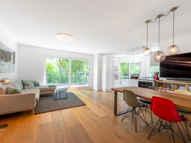 AIGNER Moderne, lichtdurchflutete 4 Zimmer Wohnung in Solln