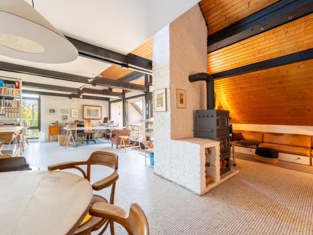 AIGNER Maisonette mit Ateliercharakter und publizierter Architekturgeschichte in Schwabing