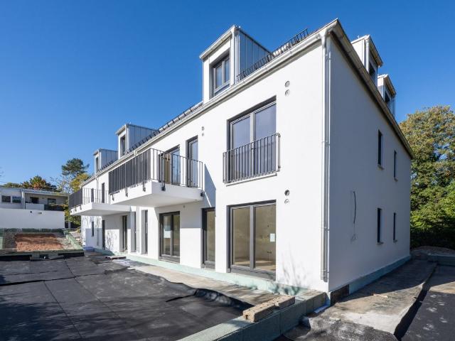 AIGNER Neubau Erstbezug: Helle 2 Zimmer Wohnung mit Balkon in Solln!