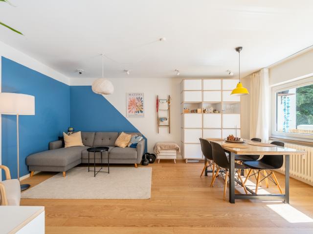 AIGNER Urbanes Wohnen am Westermühlbach – stilvolle 3 Zimmer Wohnung mit Südostloggia