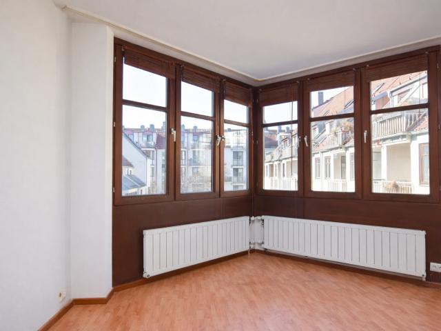 AIGNER Vermietetes Apartment in ruhiger Innenhoflage in der Maxvorstadt