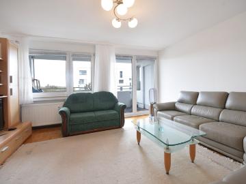 AIGNER Vermiete 2,5 Zimmer Wohnung mit geräumigen West Balkon am Hachinger Bach