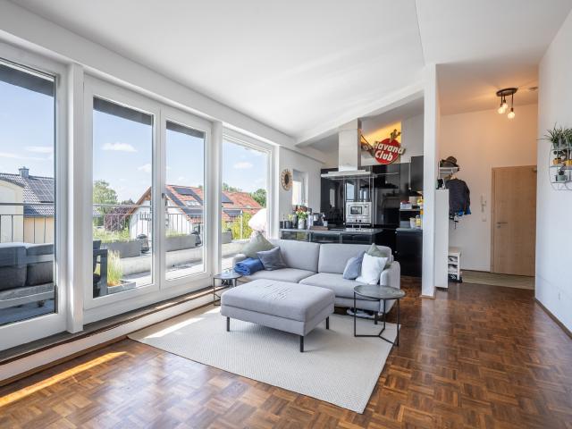 Aigner Zeitlose Eleganz trifft modernen Wohnkomfort – 3 Zimmer Wohnung in Moosach