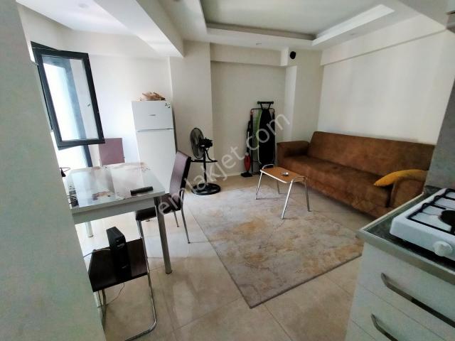 Aile Apartı Çınarda 45m2 1+1 Arakat Yerden Istma Eşyalı Kiralık