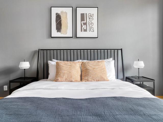 Airy Hietzing 4BR w/ Community Garden & Private Terrace, Vienna Amsterdam Apartments for Rent