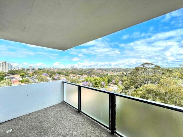Airy Two Bedroom in Cremorne