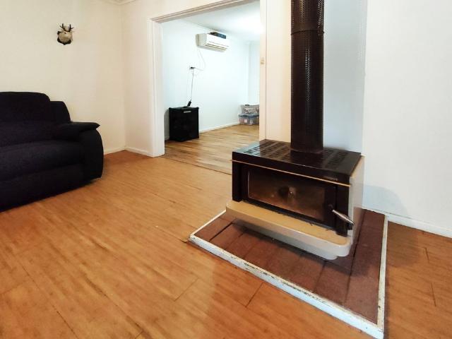 Air conditioned comfort in Eneabba