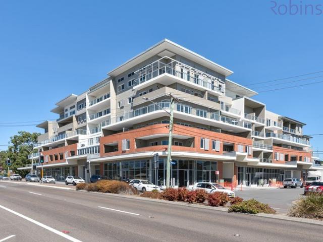 Air conditioned apartment close to lake foreshore