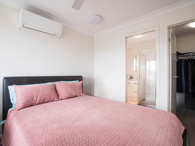 Air Conditioned Family Home with Fully Fenced Yard in Burdell