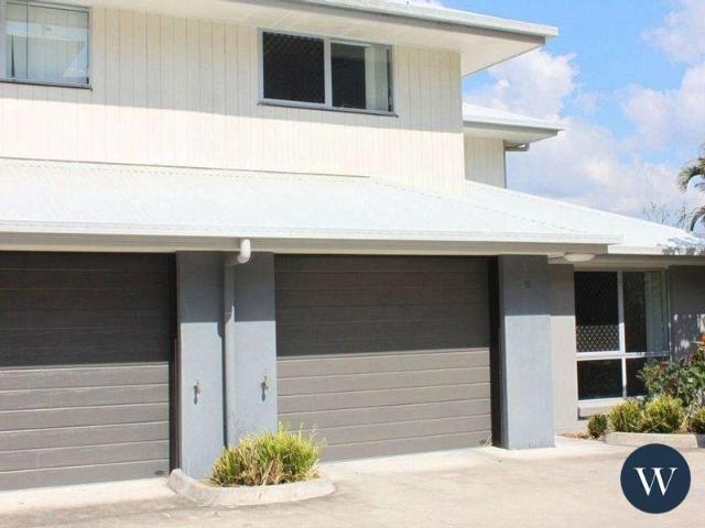 Air Conditioned Spacious Townhouse available 8th August
