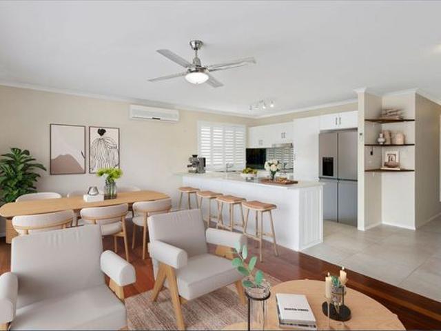 Air Conditioned Townhouse with Large Deck