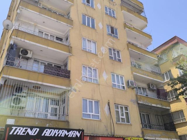 Şair Nabi Mahallesi'nde Bulvara Sıfır Kairalık Temiz 3+1 Daire doğalgaz Ve Asansör Yok