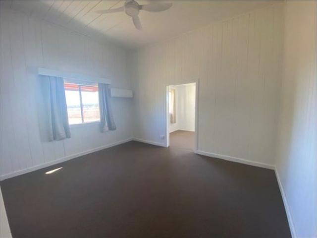 Airconditioned 3 bedroom farm house