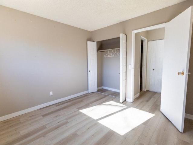 Airdrie Meadows Apartments
