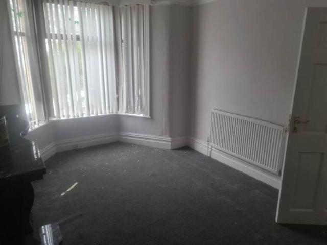 Aireville Road, Bradford BD9, 4 bed shared accommodation to rent, £1,200 pcm | PrimeLocation
