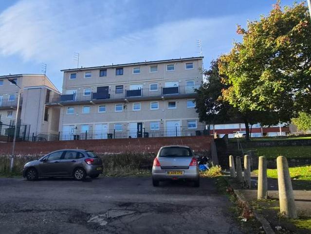 Airlie Gardens, Glasgow 2 bed flat to rent £850 pcm £196 pw