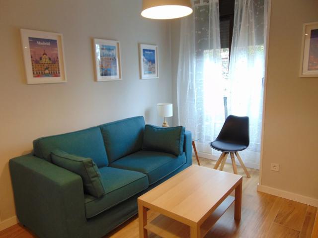 Airport Plenilunio Suites Blue by beBalmy