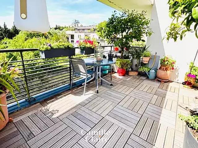 Aix en Provence 13090 Achat / Vente appartement 5 pièces t5 au dernier étage