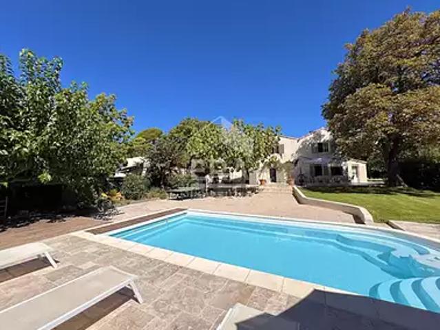 Aix en Provence 13090 Achat / Vente maison 8 pièces t8 piscine parking