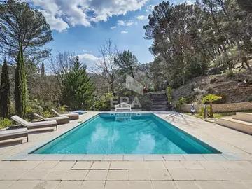 Aix en Provence 13100 Achat / Vente maison 7 pièces t7 piscine parking