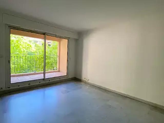 Aix en Provence 13100 Location appartement 3 pièces t3 terrasse cave