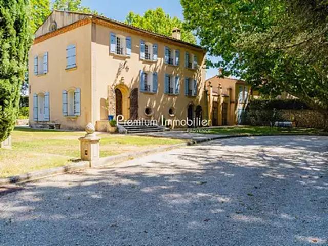 Aix en Provence 13100 Location maison piscine parking