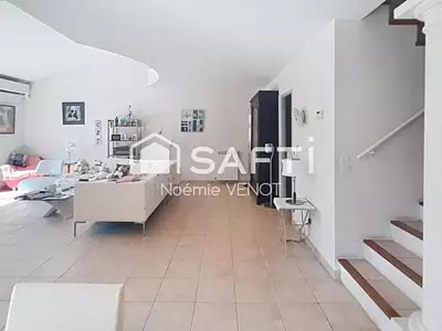 Aix en Provence 13100 Location maison 4 pièces t4 piscine parking