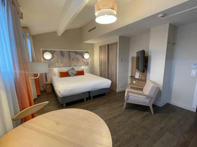 AIX EN PROVENCE,centre ville,studio de 26.86 m2, parking en