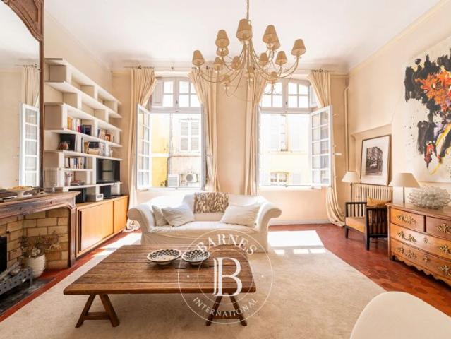 Aix en Provence, Appartement 3 Chambres 152 m² en location
