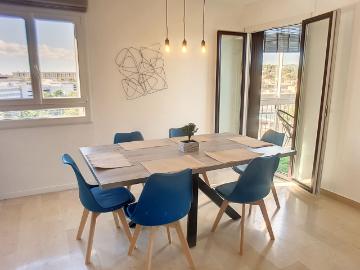 Aix en Provence Appartement T3 rénové et meublé à neuf Centre ville à pieds