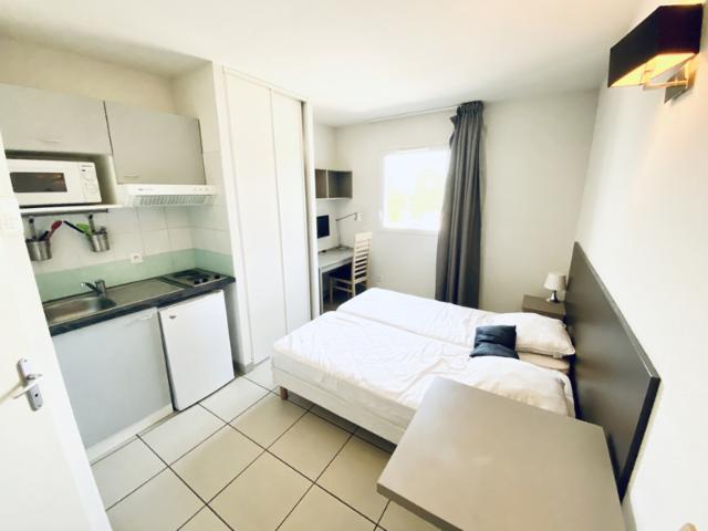 AIX EN PROVENCE INVESTISSEURS 18M2 TOUTES OPTIONS VENDU