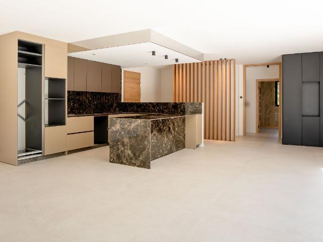 Aix En Provence La Torse Maison 310 M2 Jardin 1 292. 310m² Aix en Provence