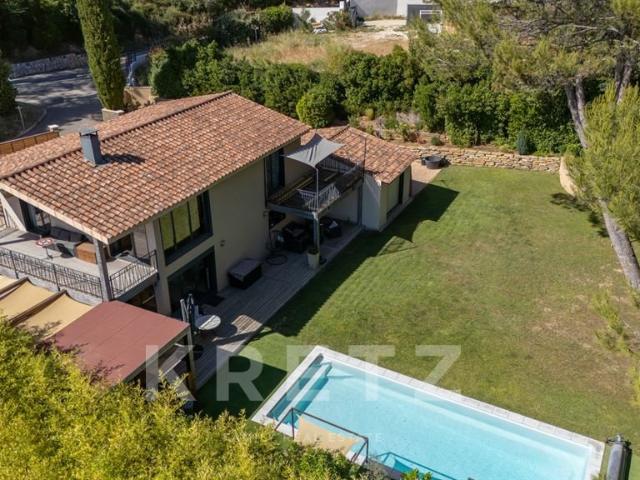 Aix en Provence – Luynes | Villa contemporaine d’architecte. 190m² Aix En Provence