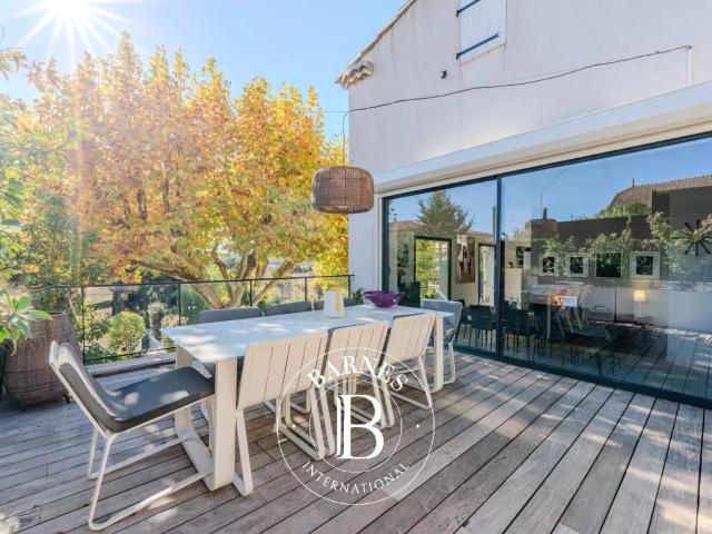 Aix En Provence – Maison D’Architecte 300 M² Piscine Cal. 260m² Aix en Provence