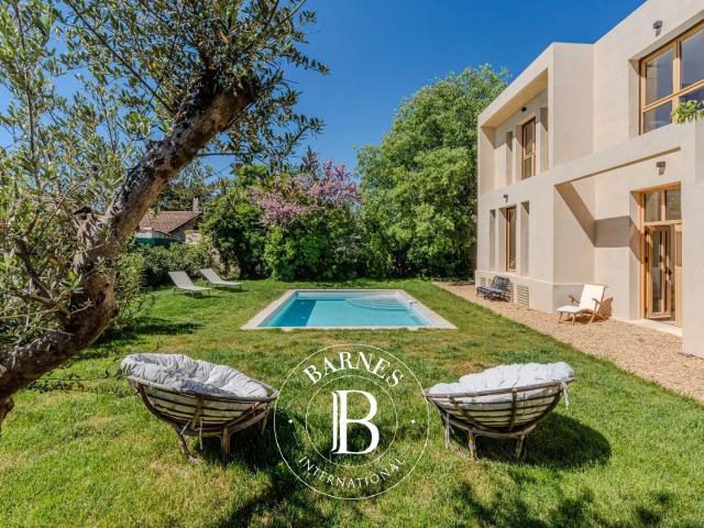 Aix En Provence Maison De Ville Centre Ville A Pied 17. 173m² Aix en Provence