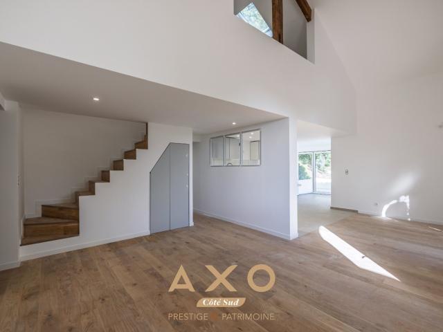 Aix En Provence Proche La Torse Maison De Ville T4 Pi. 115m² Aix en Provence