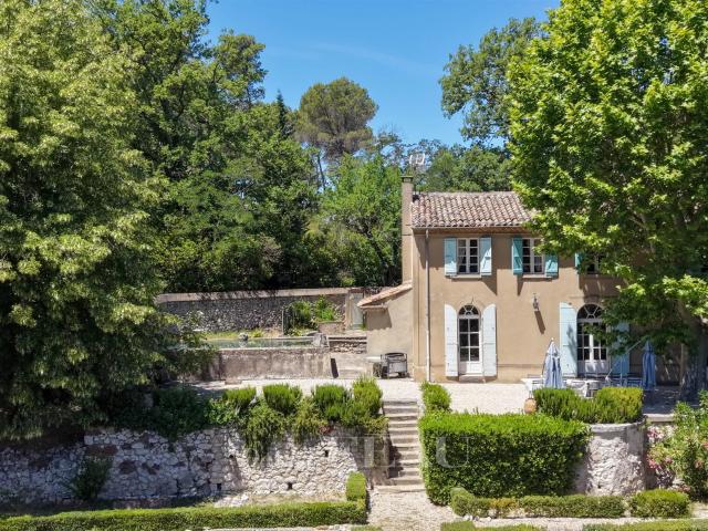 Aix en Provence Propriété de caractère 335m² Aix en Provence
