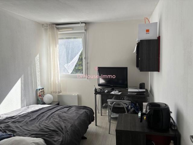 AIX EN PROVENCE QUARTIERS OUEST STUDIO MEUBLE DE 18 M2 DANS RESIDENCE SEMI RECENTE