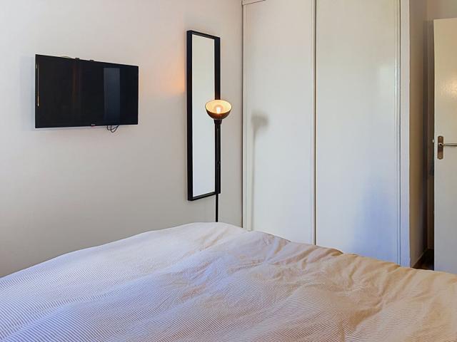 AIX OUEST T2 MEUBLE COCOONING REFAIT À NEUF AVEC LOGGIA
