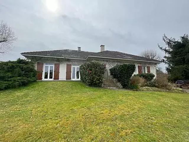Aixe sur Vienne 87700 Achat / Vente maison 8 pièces t8 au dernier étage terrasse