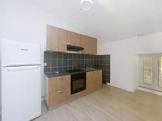 Aixe sur Vienne 87700 Location appartement 2 pièces t2 au dernier étage