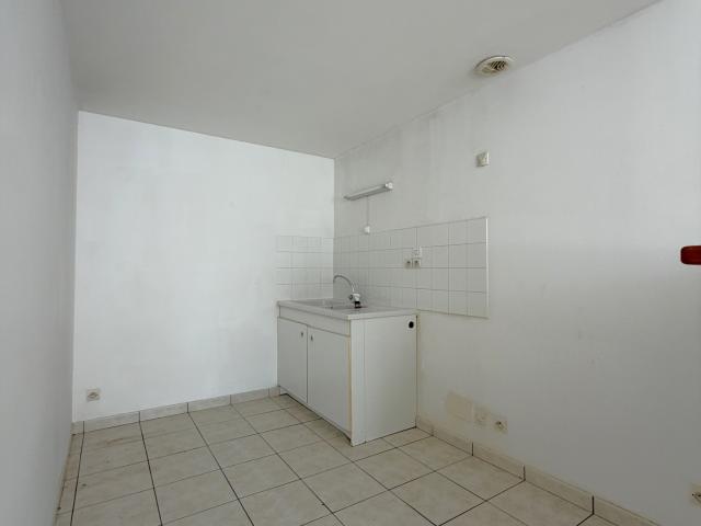 AIZENAY Centre Ville, appartement T2 non loué