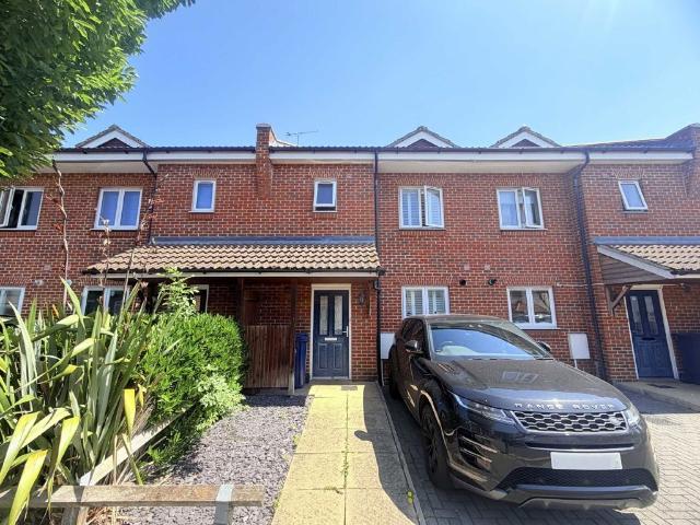 Ajax Avenue, London NW9, 3 bed terraced house to rent, £2,500 pcm | PrimeLocation