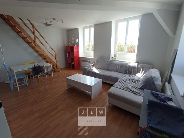 AJXB JM63 LILLE REPUBLIQUE T2 meublé en duplex 42 m²
