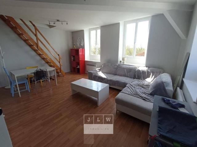 AJXB LL152 LILLE REPUBLIQUE T2 meublé en duplex 42 m²