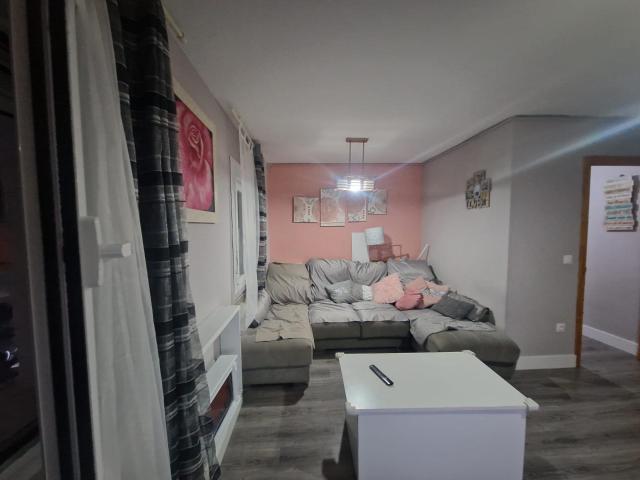 AOC CONSULTORA VENDE PRECIOSO PISO TOTALMENTE REFORMADO CON DOS HABITACIONES Y DOS PATIOS EN EL CENTRO DE FUENLABRADA