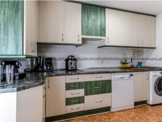 AOC VENDE ÁTICO DÚPLEX,3 HABITACIONES,2 BAÑOS,GARAJE Y SOLARIUM 120M2