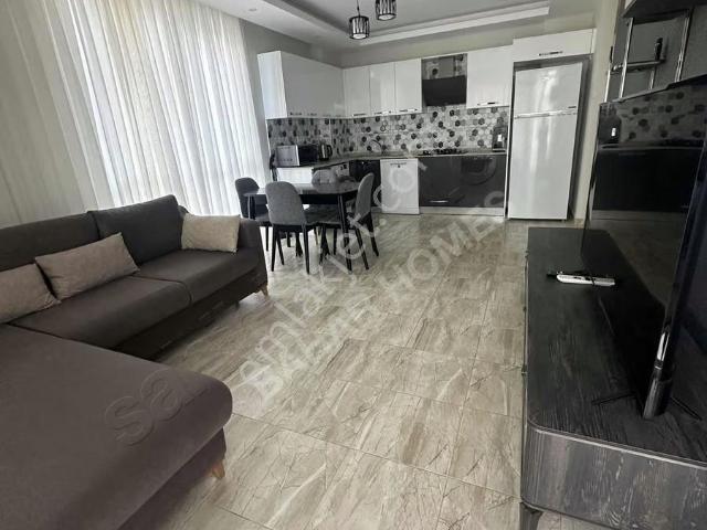 Alış Veriş Merkezi Karşısı Çok Geniş Ferah Yarırımlık Daıre
